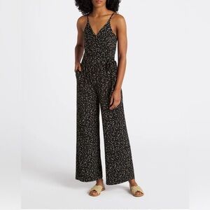 New! Never worn. Kayleigh Rochelle Knit jumpsuit. Size small.